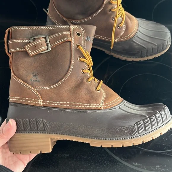 Kamik Evelyn size 10 Winter Boots in Dark Brown Like New - Picture 2 of 6